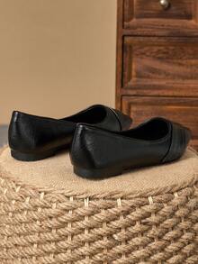 WHDXY 1 Pair Women Flat Slip-On Pointed Toe Loafers, Casual Work Office Commute Shoes, All Season