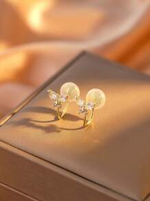 1 Par de pendientes de mariposa de cobre con circonita, de alta calidad y brillo, sin necesidad de perforación, adecuados para uso diario y como regalo festivo