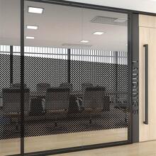 黑色穿孔单向视觉乙烯基汽车窗膜卷，窗户隔热穿孔黑色乙烯基隐私窗膜，隐私保护自粘玻璃贴纸 - 黑色 - 查看 6