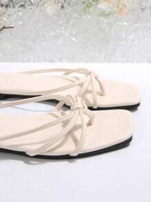 女士时尚拖鞋 - 轻便、透气、露趾、平底、休闲夏季鞋，配有舒适鞋垫和可调节鞋带，方便行走 - 米色 - 查看 4