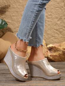 新款草编坡跟绳编日常女凉鞋，黑色高跟厚底露趾鞋，春夏穿搭 - 金色 - 查看 5