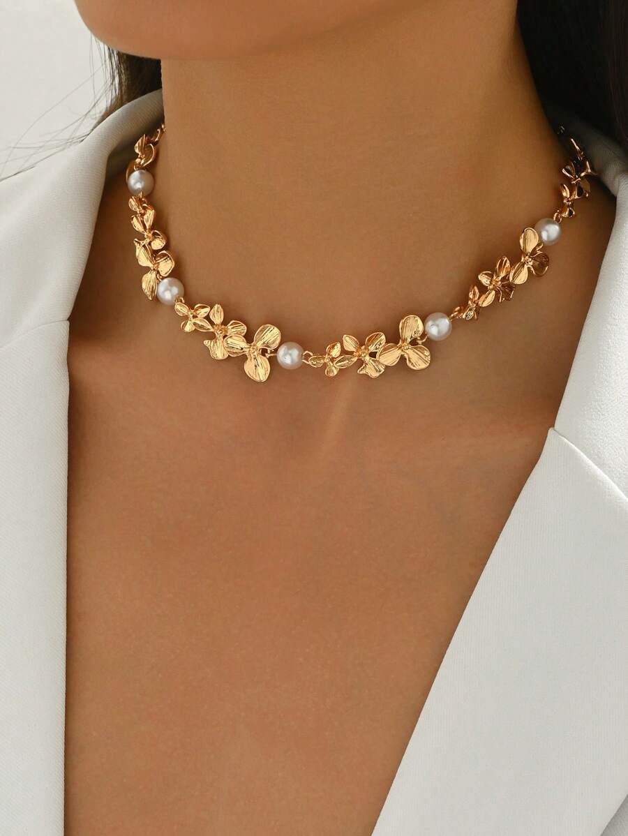 1pc Adjustable Golden Three-Petal Floral Necklace, Delicate Jewelry Design, Versatile For Elegant Daily Wear, Beach Trip, Party, A Great Gift