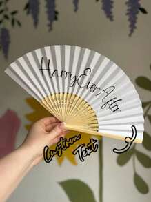 1 Stück personalisierter Name LOGO Weiß Hochzeit Fächer, klassischer DIY Fächer, dekorativer hochwertiger Personalisierter, stilvoller, exquisiter personalisierter, einzigartiger idealer Geschenkartikel für sie, ihn, Freund, Freundin, Vater, Familie, Mutter, Freunde, Haustiere, Sohn, langanhaltend, farbig, süß, niedlich, witzig, Kawaii, für Lehrer, für Jungen und Mädchen, für Teenager, Schüler der Sekundarstufe I und II, Studenten, Erstsemester, Zweitsemester, Unterstufenschüler