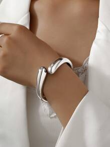 1pc Minimalist Aesthetic High-Quality Unique Design Asymmetric Water Drop Hollow Metal Bangle Bracelet, Versatile For Evening Party, Daily Wear, Office, Bar, Music Festival, Wedding, Business Events, Gift