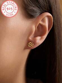 A 925 Silver Delicate And Romantic December Birth Flower Bouquet Custom Earrings, Can Customize Your Exclusive Birth Flower Jewelry Accessories, Delicate Romantic And Elegant Women's Jewelry Accessories, Give Her A Surprise Gift, Christmas, Halloween, Valentine's Day, Wedding Anniversary Perfect Gift! - Yellow Gold - View 3