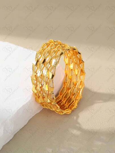 Brazalete con diseño hueco enchapado en oro de 24 quilates, elegante y de moda al estilo de Dubai, adecuado para la novia en una boda
