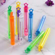 24/48 piezas Mini varitas para burbujas (líquido para burbujas no incluido), colores aleatorios, juguetes de fiesta de burbujas, aptos para cumpleaños temáticos, fiestas en la piscina, recuerdos de fiesta de cumpleaños, obsequios de graduación, perfectos para decoración de cumpleaños, graduación y juegos al aire libre