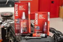 LOCTITE 263 Fijador de roscas rojo automotriz - Fijador de alta resistencia, aplicaciones de uso general, resistente al aceite, fluorescente - 6 ml, 1 paquete - 36 ml - Ver 2