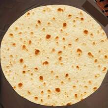1 chiếc chăn Tortilla tròn vải nỉ mềm mại và ấm áp - Ấm áp và thoải mái cho ghế sofa, giường, văn phòng hoặc du lịch - Thiết kế thực phẩm vui nhộn và chân thực - Chăn quà tặng đa năng cho mọi mùa - Vàng - Xem 2