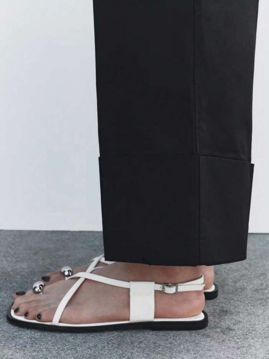 全新夏季女式金属装饰平底一脚蹬凉鞋