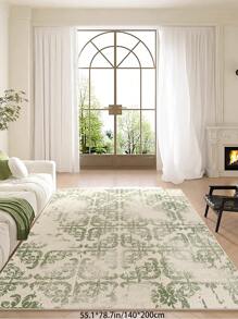 1 Piece Of Imitation Cashmere Living Room Carpet With Light Green Retro Pattern Printed On It. Suede Delicate, Pleasant To The Touch, Non-Slip Washable Area Rug For Bedroom, Can Be Used In Living Room, Bedroom Bedside Carpet, Door Mat, Room Decoration. Suitable For Different Seasons Of Spring, Summer, Autumn And Winter.