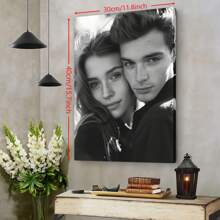 1 Stück Personalisierte Schwarz-Weiß Paar Leinwandkunst mit Holzrahmen - Individueller HD Foto Muster für Hochzeit, Jahrestag oder Valentinstag Geschenk - Perfekt für Wohnzimmer, Schlafzimmer oder Bürodekoration - 30 x 40 cm, Personalisierte Kunst mit Leinwand in Rahmenoptik Hochauflösender Muster