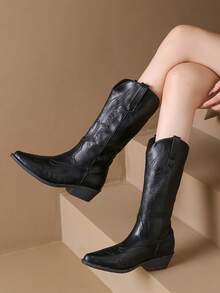 Botas de tacón medio altas estilo vaquero de media pantorrilla para mujer, de color negro con patrón retro bordado/ estilo vaquera, nuevos diseños para otoño/invierno, con tacón grueso y punta puntiaguda, botas casuales para exteriores - Negro - Ver 2