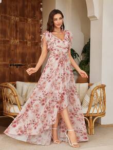 Vestido de dama de honor de gasa con estampado floral digital, cuello en V y mangas con volantes (patrón de flor cortado al azar) - Color caoba - Ver 3