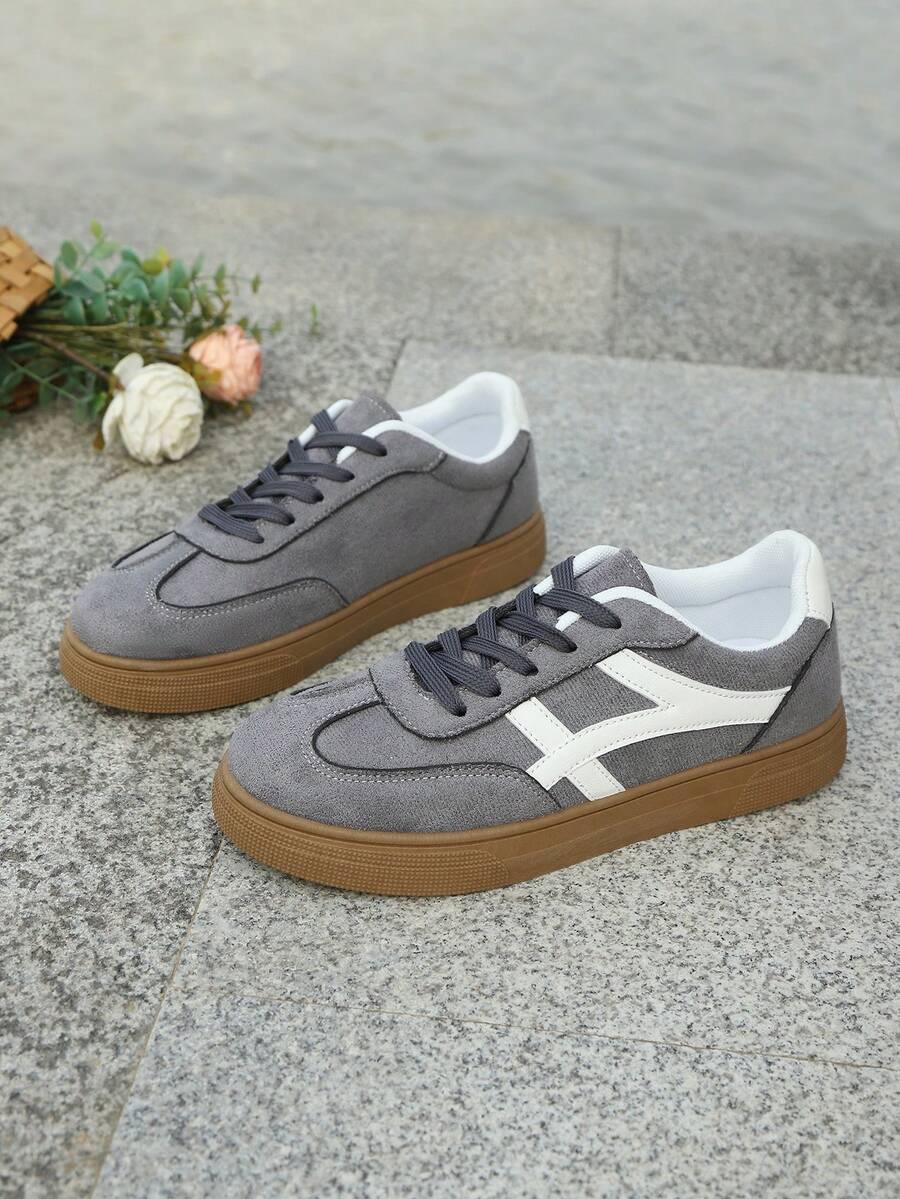 女士运动系带休闲运动鞋，户外徒步滑板鞋，适合日常、办公室、通勤、休闲和运动 - 灰色 - 查看 1