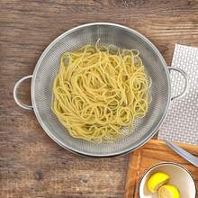 1 pieza Cesta de drenaje multiusos de acero inoxidable con asa, colador de cocina apilable para escurrir pasta, frutas y verduras, artículos de cocina para una eficiencia de cocina óptima con estilos acogedores de otoño e invierno - Plateado - Ver 4