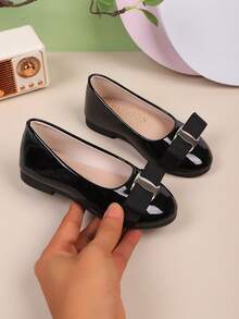 "Shoes For Girls"Little Girl's Dress Shoes, Children's Shoes, Bow Design, Flat Comfortable Black Leather Shoes, Suitable For Daily, Campus Shoes, Wedding - Black - View 3