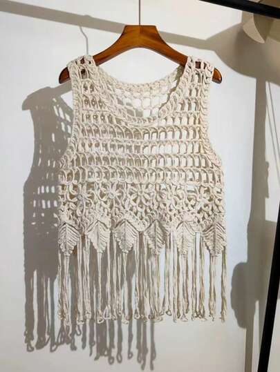 Colete feminino de malha vazada com franjas e estilo de férias