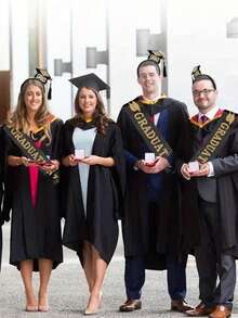 2 件 - 2025 届毕业肩带和“毕业”头带套装，派对装饰，毕业头带和肩带，用于祝贺毕业派对用品学士帽头带配博士帽黑色腰带缎面流苏头饰，用于毕业派对装扮照片，节日狂欢节装扮派对用品 - 黑色 - 查看 7