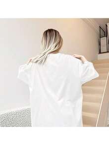 Estampada con un motivo de estrellas fugaces, esta acogedora camiseta de algodón con cuello redondo para mujer es ligera y cómoda para llevar a diario. - Blanco - Ver 2