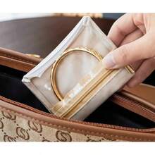 便携式珠宝袋，可容纳耳环、戒指、手链、旅行珠宝收纳袋，缎面材质，高品质，抗氧化，小巧紧凑，适合户外旅行和商务旅行，防尘防潮，适合女性收纳整理器旅行必需品，返校宿舍收纳 - 米色 - 查看 4