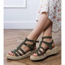Green Espadrille Sandals On A Low Platform - Green - View 1