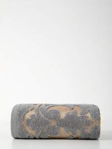 1条轻薄浴巾，灰色简约提花花卉图案，长方形，70*140厘米，适合成人游泳沐浴，也可作34*74厘米手巾或34*34厘米手帕使用。速干吸水，柔软舒适，适用于浴室、厨房、旅行、送礼、健身房、海滩、酒店、美容院等场所，也可用于酒店运动、家居护理等。 - 灰色 - 查看 9