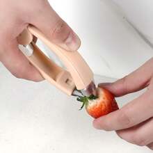 1 Piece Stainless Steel Strawberry Stem Remover / Pineapple Stem Remover - Easy To Use, Easily Remove Stems, Fruit And Vegetable Stem Remover, Multipurpose Strawberry, Pineapple, Tomato Stem Remover, Pineapple Stem And Core Remover, Kitchen Gadget