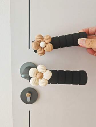 1/2pcs Flower Style Door Knob Cover, Beige Color Soft Protective Door Mute Pad, Anti-Collision, Anti-Static Handle Grip