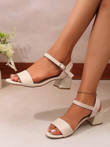 Giày cao gót quai mảnh cổ điển màu trơn cỡ lớn cho nữ, gót 5cm, đế PU dày chống trượt thoải mái, thích hợp cho du lịch, nghỉ dưỡng, mua sắm, tiệc tùng - Màu be - Xem 3