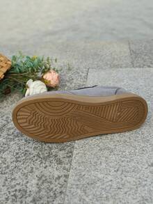 女士运动系带休闲运动鞋，户外徒步滑板鞋，适合日常、办公室、通勤、休闲和运动 - 灰色 - 查看 7