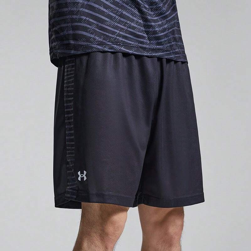 Under Armour Pantalon unisexe 2025 Nouveaux shorts d'entraînement de football d'été, de sport et de fitness, confortables et respirants 24500212-001