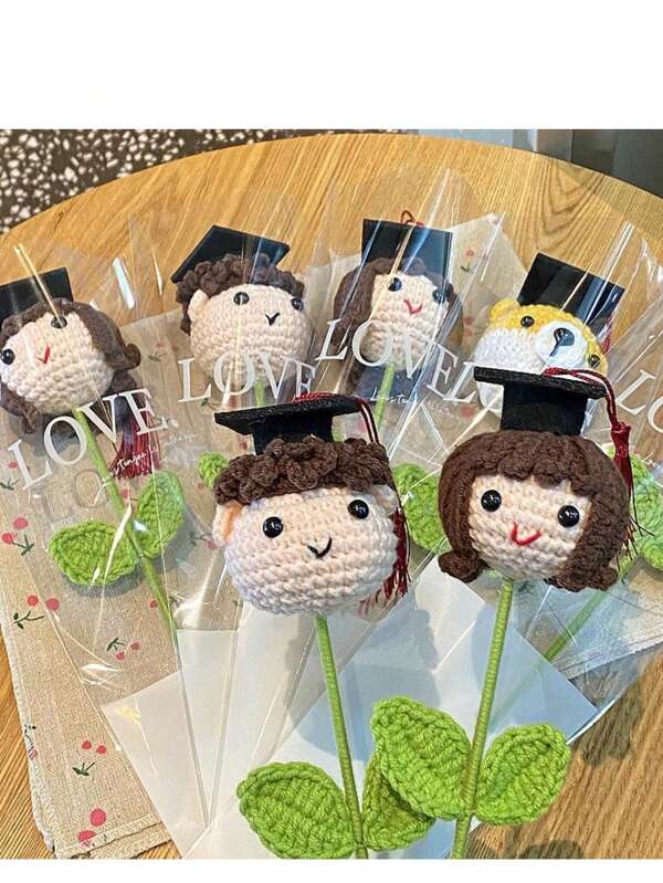 Flor de ganchillo para regalo de graduación, gorro doctoral de ganchillo hecho a mano - perfecto para regalo del hogar, decoración de tela, plantas artificiales