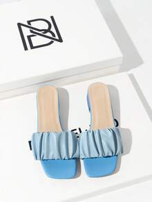 时尚蓝色方头粗跟PU皱纹系列女士高跟凉鞋和拖鞋，适合音乐节、度假季节和所有季节