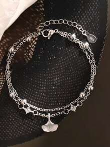Armband aus Sterling Silber mit eingearbeiteten Strass-Ginkgoblättern, kleines apricot-farbenes Glücksarmband als Doppelschicht Perlenarmband, Mori Stil Blätter künstlerischer Stil und elegante Frauen