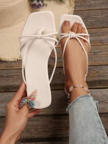 女士时尚拖鞋 - 轻便、透气、露趾、平底、休闲夏季鞋，配有舒适鞋垫和可调节鞋带，方便行走 - 米色 - 查看 5