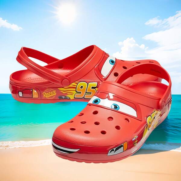 bandai 1 Paar Disney Pixar Cars Jungen Sandalen, Rot, 95, wasserdicht, Badesandalen mit Belüftungslöchern - Sommer Pool Party Erwachsenen Sandalen, Schuh Zubehör DIY Schuhblumen