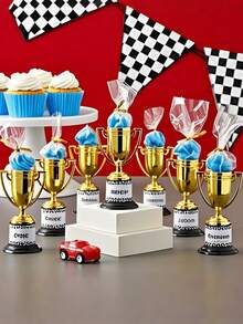 1/2/6 件迷你镀金塑料奖杯，优雅的金色塑料奖杯套装，带黑色底座的微型获奖奖杯，非常适合比赛、化装舞会和庆祝活动。 - 金色 - 查看 5