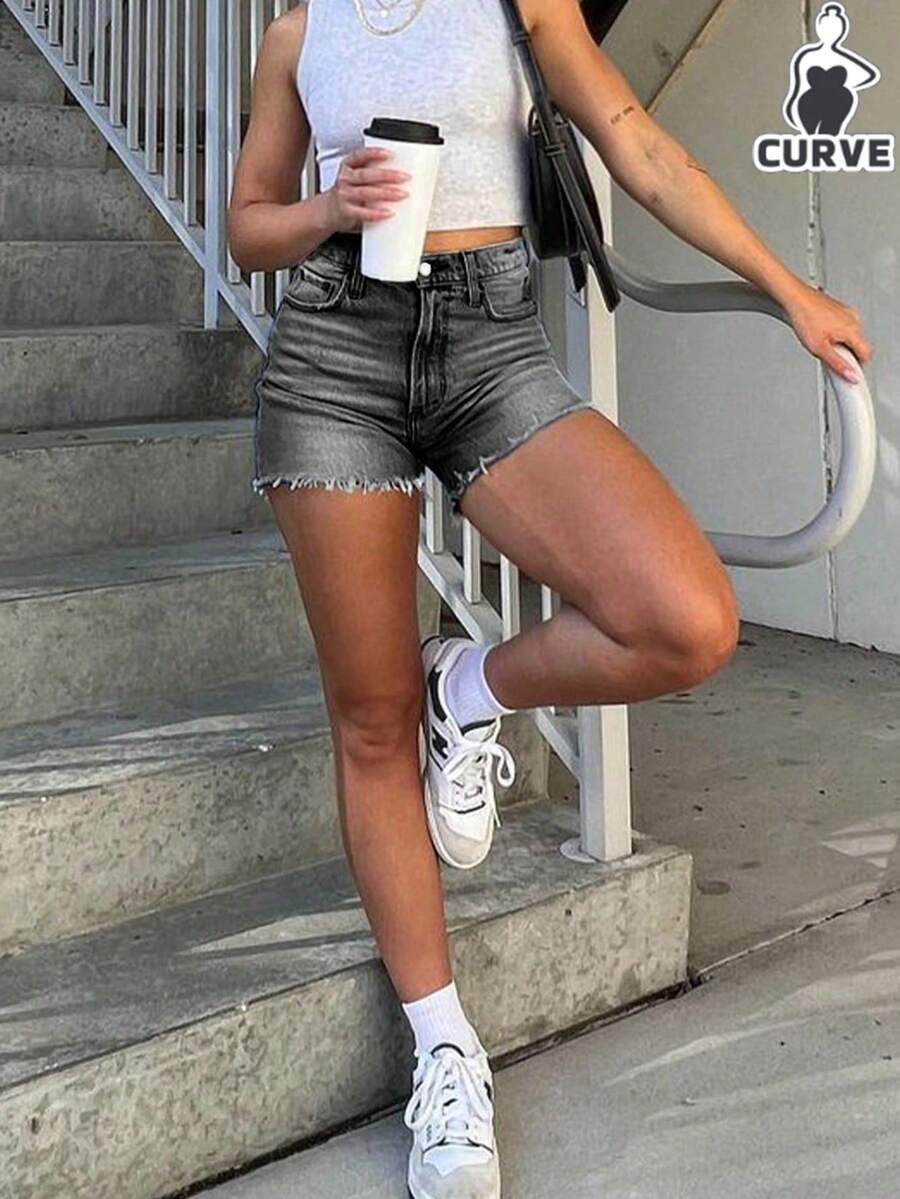 Women Plus Size Simple Pockets Frayed Hem Relaxed Fit Straight Leg Denim Shorts - Grey - View 1