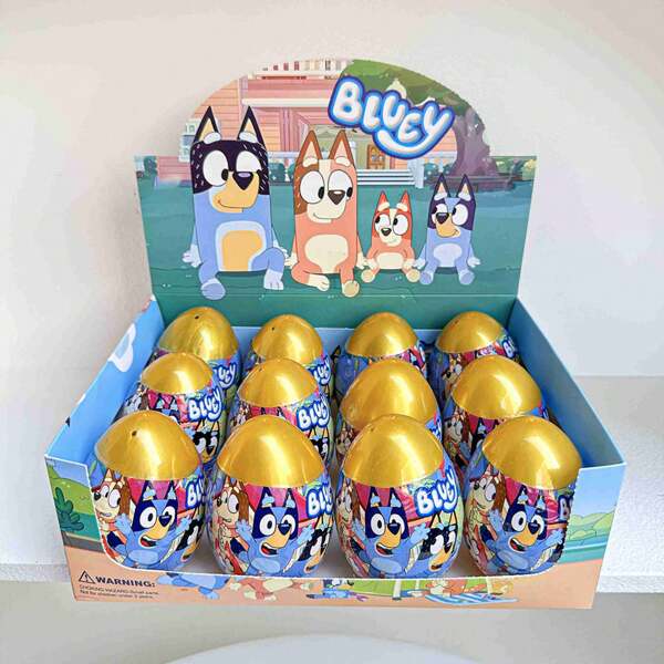 Bluey 1 pieza Llavero de la marca Bruy, caja ciega con muñeca exquisita, giro de huevo, juego de romper el huevo dorado, el regalo perfecto para fiestas