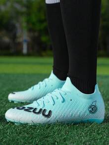 1 双儿童足球鞋，高帮长钉男童足球鞋，蓝色