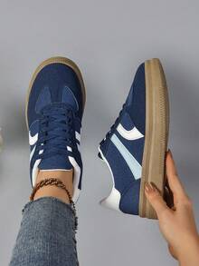 Retro Classic Casual Sneakers, Unisex Round Toe Lace-Up Trainers, Versatile Sports Shoes - Blue - View 1