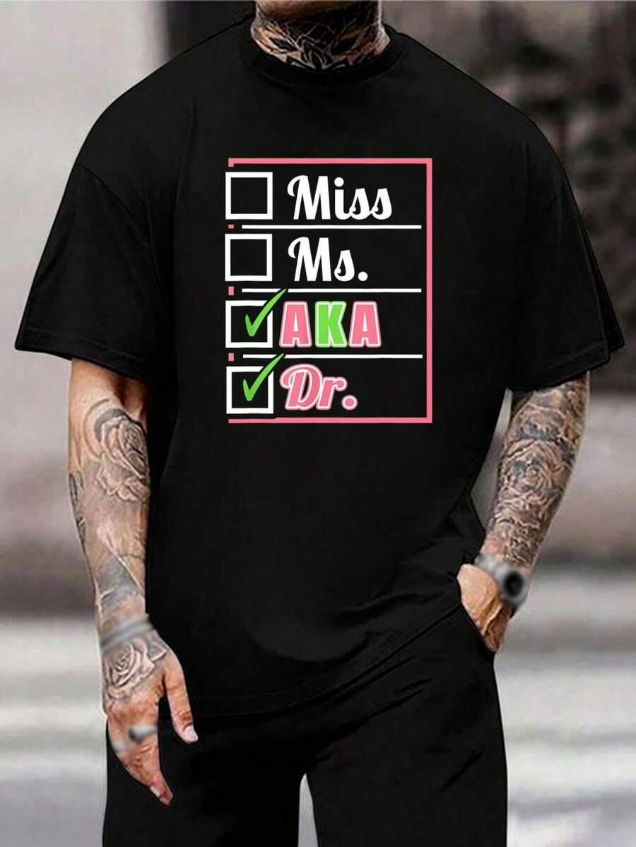 Camiseta AKA para mujeres y hombres - Camiseta rosa y verde de manga corta - Perfecta para miembros, hermanas y eventos de vida griega - ¡Muestra tu orgullo AKA! - Negro - Ver 1