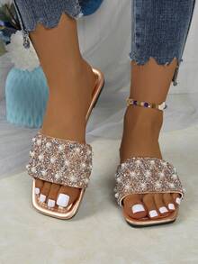 Sandalias de mujer tipo mula planas, decoradas con perlas y rhinestones, diseño de punta cuadrada, cómodas de slip-on, en múltiples colores, apropiadas para looks con estilo - Oro rosa - Ver 4