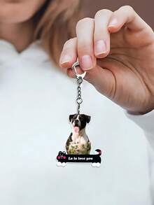 1个定制动物肖像狗/猫设计PC（聚碳酸酯）钥匙扣，四季皆宜，是圣诞节、情人节、中国新年等节日的绝佳礼物。色彩缤纷、可爱、萌趣、趣味十足、卡哇伊风、千禧风、时尚百变、男女皆宜、休闲百搭、可定制、个性化、独一无二。送给他的理想礼物，送给她、男朋友、女朋友、家人、朋友，尽显浪漫情调。适用于办公室、学校、教室、教师节、大学、同事、宿舍等各种场合。 - 彩色 - 查看 4