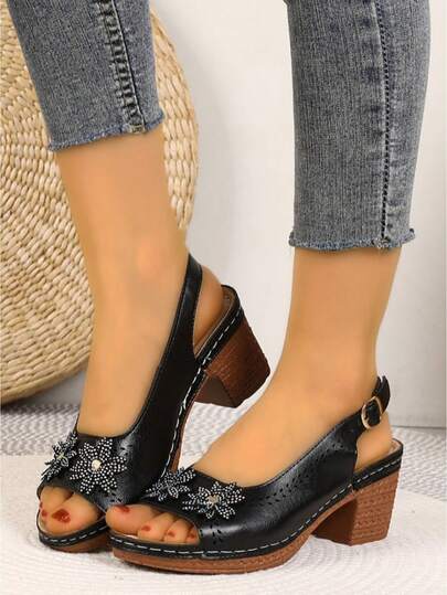 2025 Spring New Fashion Women's Strap Flower Hollow Breathable Chunky Heel Sandals