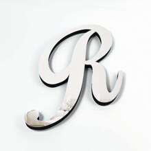 Pegatinas decorativas de espejo acrílico tridimensional de 20 cm, con contorno de letras cursivas dinámicas de tres colores: oro / plata / negro. Diseño autoadhesivo y extraíble para crear fácilmente una escena destacada de fiesta de cumpleaños: collage "Feliz cumpleaños" en el espejo de la pared trasera. Decoración de pared, decoración de habitación, espejo de pared, espejo para habitación, decoración del hogar, decoración del baño, decoración de la sala de estar