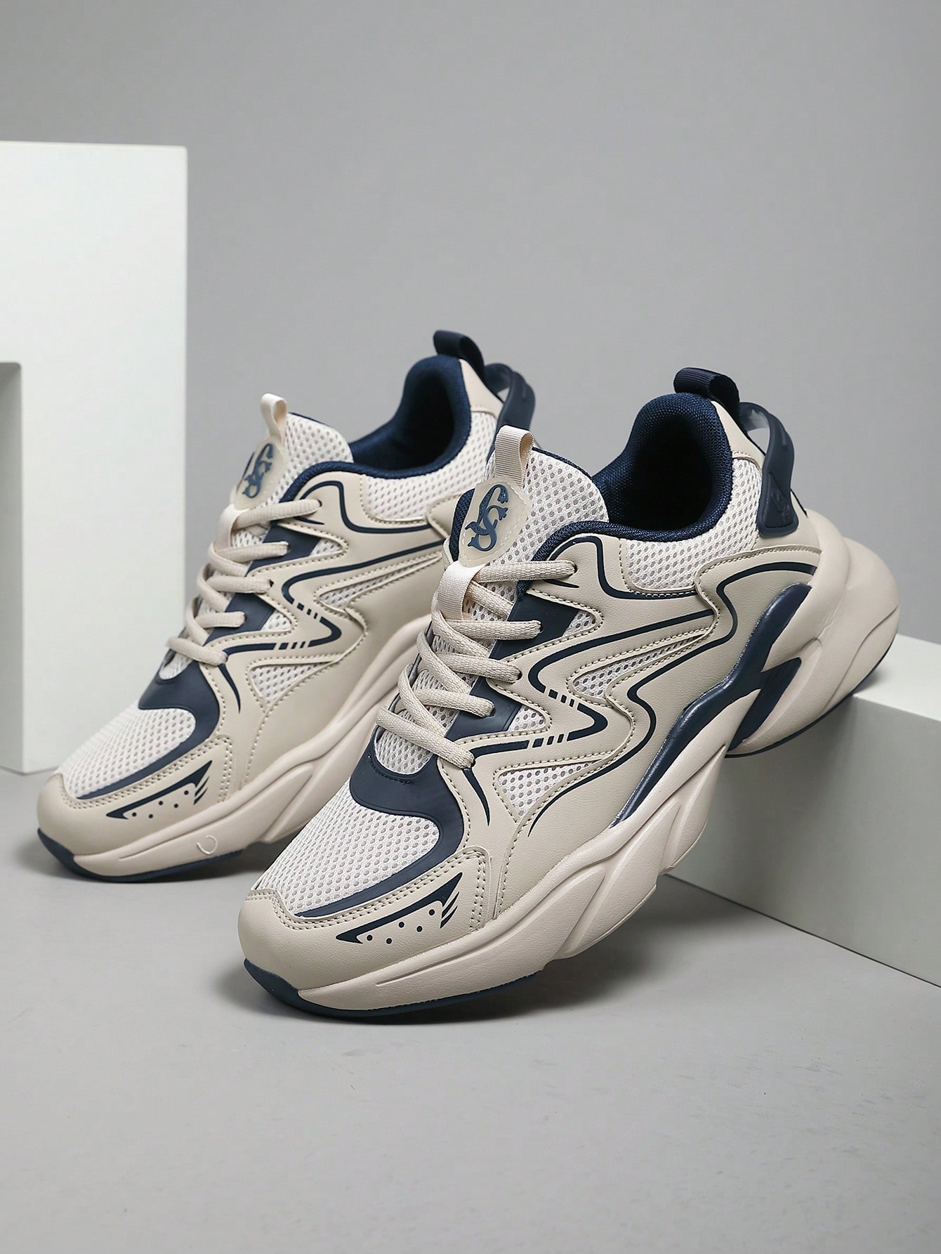 أحذية رياضية كرة السلة للرجال ذو المقاسات الكبيرة...