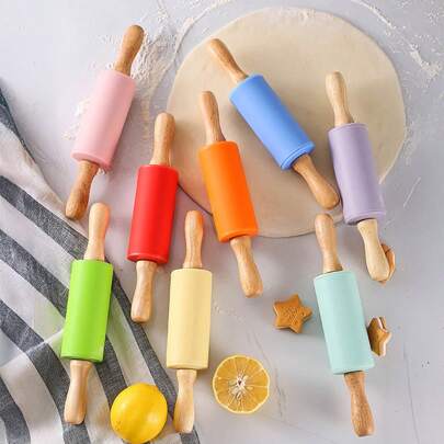1 st - Kavel i slumpmässig färg, silikonkavel, pizzadegskavel, med non-stick trähandtag