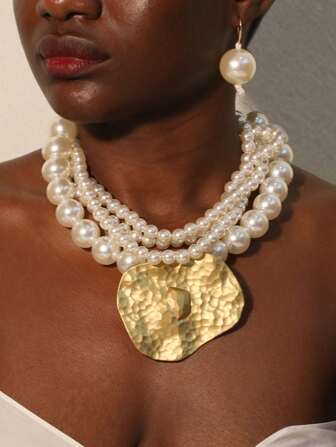 3 件套奢华多层人造珍珠项链和耳环套装，饰有褶皱金属装饰，精致优雅，适合日常佩戴、宴会和节日